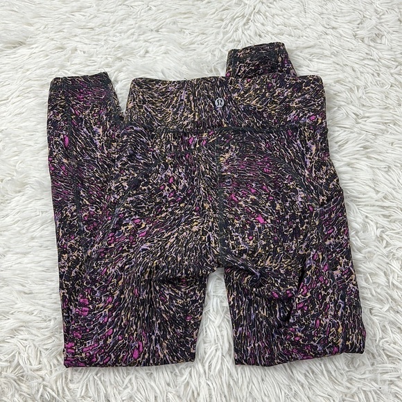 Lululemon Invigorate High-Rise Tight 25" Topography Multi - Picture 6 of 6